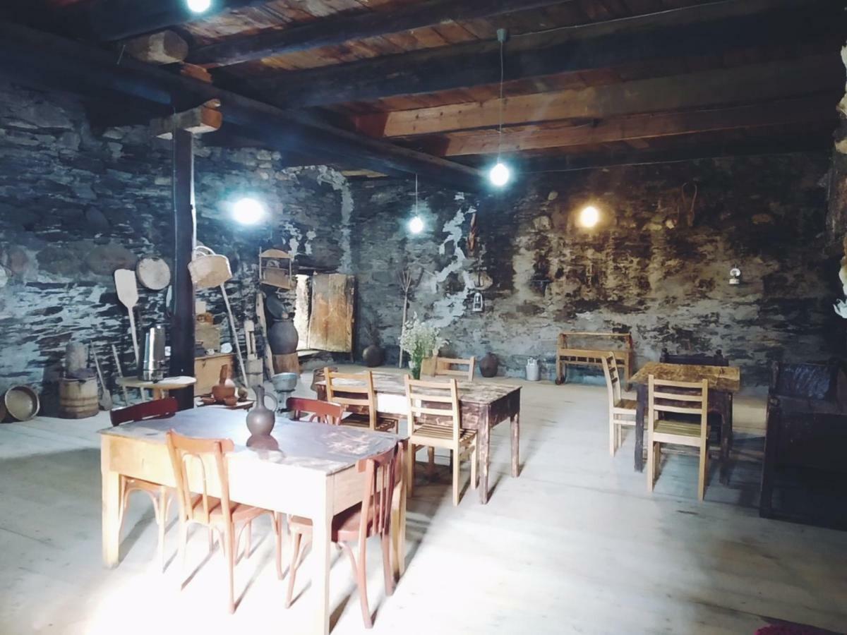 Raul Lushnu Darbaz Acomodação com café da manhã Mestia Exterior foto